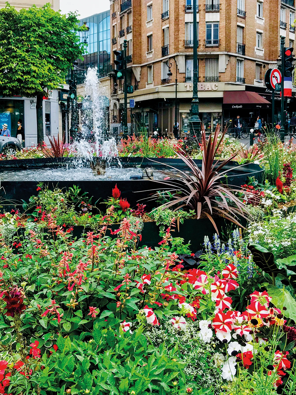 ville-de-puteaux-place simone et antoine veil